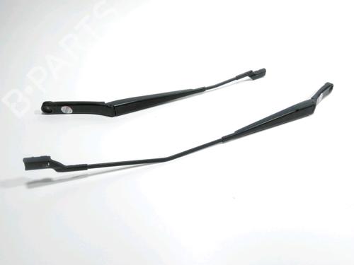 Used Front windshield wiper arm VW GOLF VII (5G1, BQ1, BE1, BE2) 1.6 TDI (105 hp) 28271901
