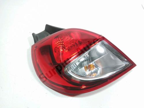 left-taillight-renault-clio-iii-br01-cr01-2005-2006-2007-2008-2009-2010-2011-2012-2013-2014-33569030 main image