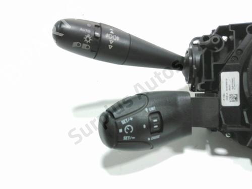 Steering wheel controls PEUGEOT 5008 (0U_, 0E_) 1.6 HDi | BP28227454E15 