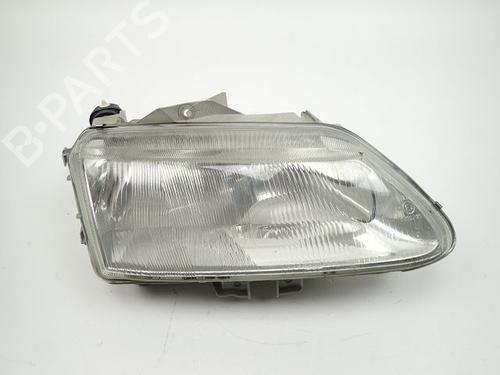 Used Right headlight RENAULT ESPACE III (JE0_) 2.2 12V TD (JE0E, JE0H, JE0P) (113 hp) 31004766
