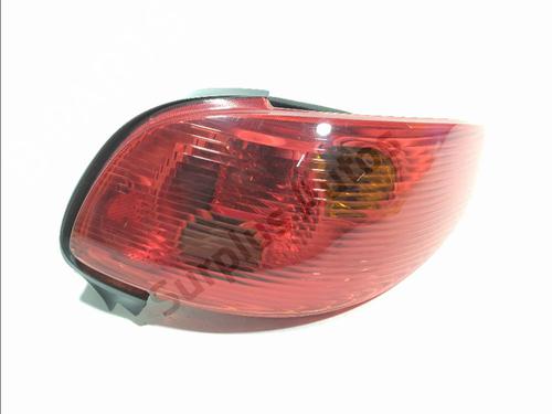 right-taillight-peugeot-206-cc-2d-2000-2001-2002-2003-2004-2005-2006-2007-2008-33160482 main image