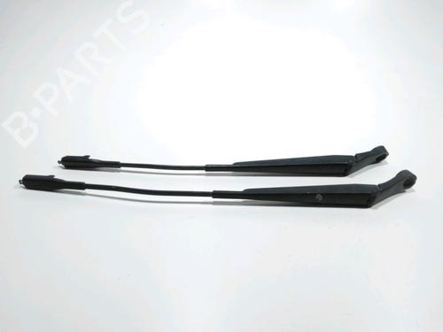 Used Front windshield wiper arm OPEL ZAFIRA / ZAFIRA FAMILY B (A05) 1.9 CDTI (M75) (150 hp) 28271750