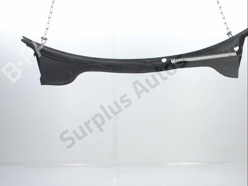 Used Scuttle panel Scuttle panel VW GOLF VI (5K1) 1.6 TDI (105 hp) 34232305 34232305