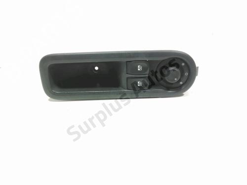 Fensterheberschalter links vorne für RENAULT TWINGO II (CN0_) 1.2 16V (CN04, CN0B) (75 hp) 29580236