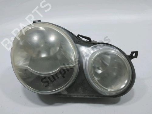 Højre forlygte VW POLO IV (9N_, 9A_) 1.2 12V (64 hp) 31005016