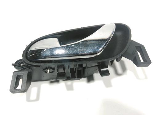 Used Front left interior door handle Front left interior door handle NISSAN PULSAR Hatchback (C13) 1.2 DIG-T (115 hp) 28243069 28243069