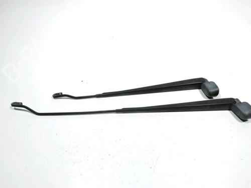 Used Front windshield wiper arm RENAULT SCÉNIC I MPV (JA0/1_, FA0_) 1.9 dCi (JA05, JA1F) (102 hp) 28271618