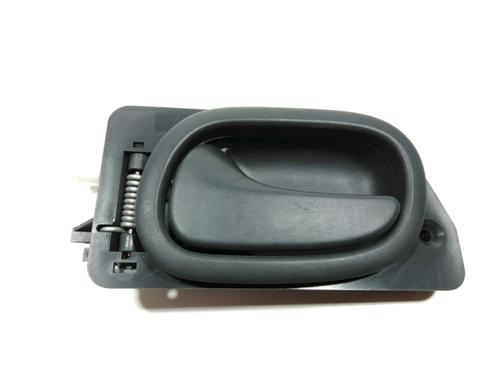 Used Front left interior door handle RENAULT LAGUNA I (B56_, 556_) 1.6 16V (B568, B561) (107 hp) 28243241