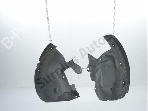 Used Wheel arch RENAULT SCÉNIC II (JM0/1_) 1.6 (JM0C, JM0J, JM1B) (113 hp) 28236762