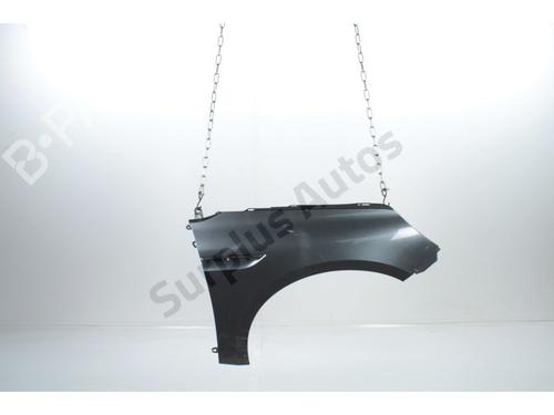 right-front-fenders-renault-megane-iv-hatchback-b9amn_-2015-31845892 main image