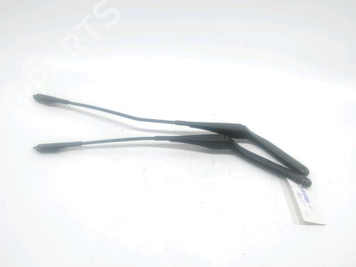 Used Front windshield wiper arm BMW X1 (E84) xDrive 20 d (177 hp) 31007791
