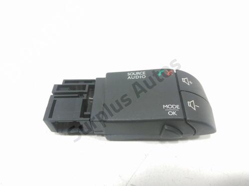 electronic-module-renault-clio-iv-bh_-2012-2013-2014-2015-2016-2017-2018-2019-2020-2021-34115600 main image