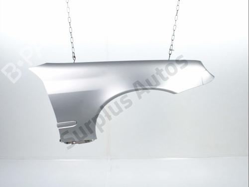 Used Right front fenders MERCEDES-BENZ C-CLASS Coupe (CL203) C 220 CDI (203.708) (150 hp) 28528840