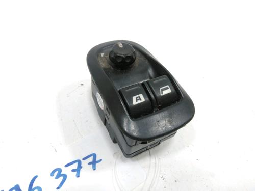 Used Left front window switch Left front window switch PEUGEOT 206 SW (2E/K) 1.4 HDi (68 hp) 30998982 30998982