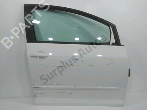 right-front-door-vw-golf-plus-v-5m1-521-2004-2005-2006-2007-2008-2009-2010-2011-2012-2013-36183124 main image