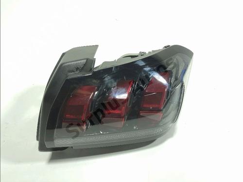 Used Right taillight Right taillight PEUGEOT 208 II (UB_, UP_, UW_, UJ_) 1.2 PureTech 75 (75 hp) 33300888 33300888