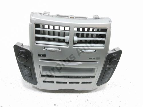 Used Radio TOYOTA YARIS (_P9_) 1.0 VVT-i (KSP90_, KSP90R) (69 hp) 30992028