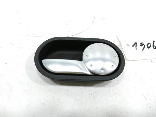 Høyre foran invendig håndtak AUDI TT (8N3) 1.8 T (180 hp) 30996127