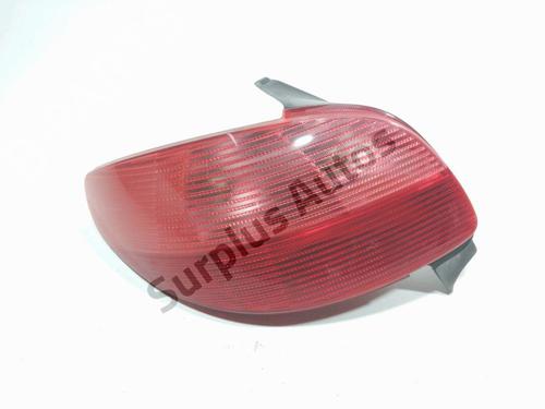 Used Left taillight PEUGEOT 206 Hatchback (2A/C) 1.1 i (60 hp) 30958394