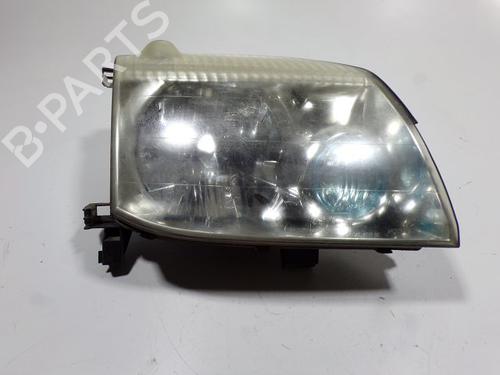Used Right headlight NISSAN X-TRAIL I (T30) 2.2 dCi (136 hp) 28266111