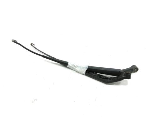 Used Front windshield wiper arm TOYOTA YARIS (_P9_) 1.4 D-4D (NLP90_, NLP90R) (90 hp) 31007668