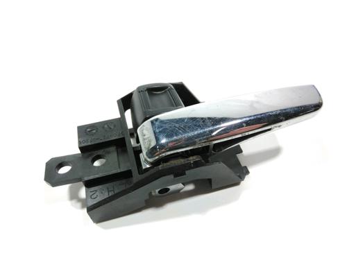 Used Front left interior door handle Front left interior door handle MITSUBISHI ASX (GA_W_) 1.8 DI-D (GA6W) (150 hp) 28243218 28243218