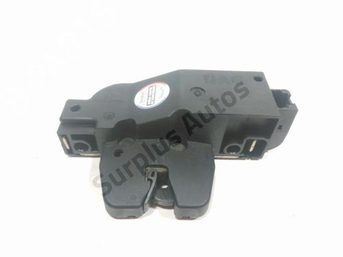 Used Tailgate lock PEUGEOT 607 (9D, 9U) 2.0 HDI (136 hp) 28260909