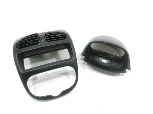 Console central PEUGEOT 206 Hatchback (2A/C) 2.0 HDI 90 (90 hp) 30991876