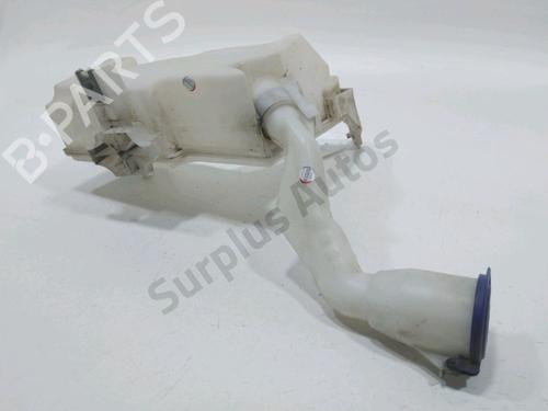 Used Windscreen washer tank PEUGEOT 407 (6D_) 2.0 HDi 135 (6DRHRH, 6DRHRE, 6DRHRG, 6DRHRJ) (136 hp) 31008905