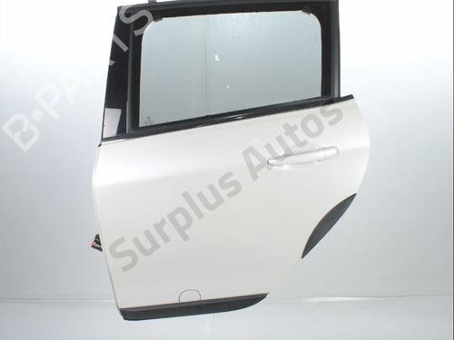 Used Left rear door Left rear door PEUGEOT 2008 I (CU_) 1.2 THP 130 / PureTech 130 (130 hp) 35941755 35941755