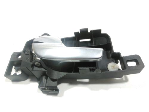 Used Front left interior door handle Front left interior door handle 28243098 28243098