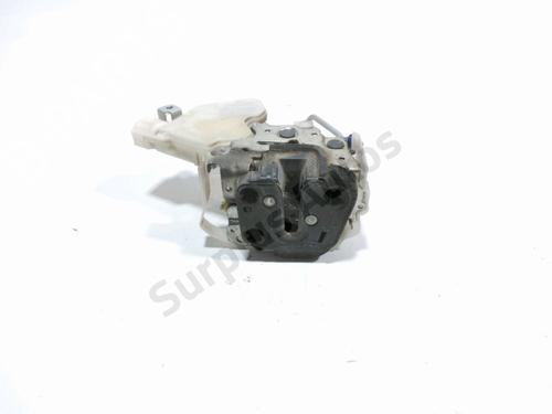 Used Tailgate lock SUZUKI GRAND VITARA II (JT, TE, TD) 1.9 DDiS All-wheel Drive (JT419, TD44, JB419WD, JB419XD,... (129 hp) 29230669