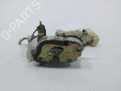 Używane Zamek drzwi przednich prawych TOYOTA YARIS (_P1_) 1.4 D-4D (NLP10_, NLP10R) (75 hp) 30998137