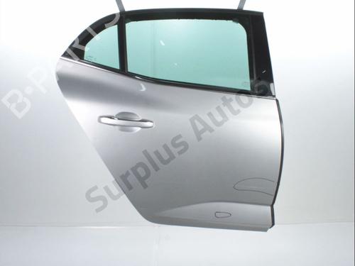 Dør højre bagtil RENAULT MEGANE IV Hatchback (B9A/M/N_) 1.2 TCe 130 (B9MR) (130 hp) 28836358