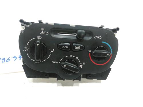 AC Styreenhet / Manøvreringsenhet PEUGEOT 206 SW (2E/K) 1.4 HDi (68 hp) 30988590