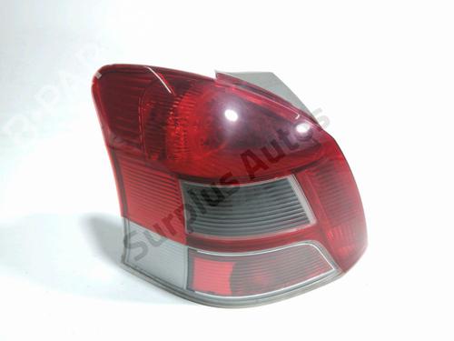 Used Left taillight Left taillight TOYOTA YARIS (_P9_) 1.4 D-4D (NLP90_, NLP90R) (90 hp) 39195548 39195548