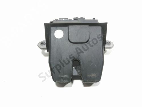 Used Tailgate lock Tailgate lock VOLVO V50 (545) D4 (177 hp) 33904069 33904069