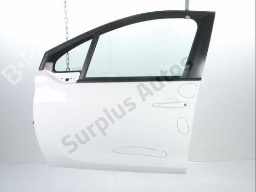 Used Left front door PEUGEOT 208 I (CA_, CC_) 1.2 VTi 68 / PureTech 68 (68 hp) 29347477