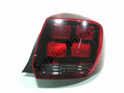 right-taillight-dacia-sandero-ii-2012-31798579 main image