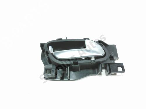 Højre bagtil invendig håndtag PEUGEOT 208 I (CA_, CC_) 1.6 HDi / BlueHDi 75 (75 hp) 30086814