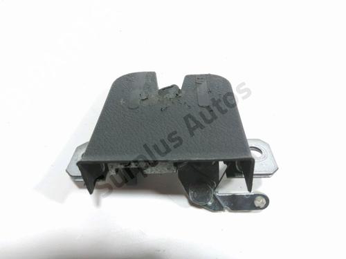 Used Tailgate lock VW POLO IV (9N_, 9A_) 1.4 TDI (70 hp) 32514655