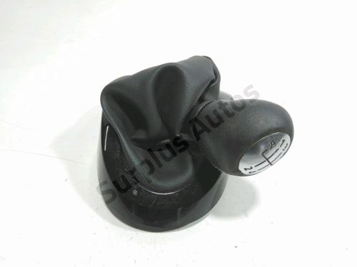 Used Shift knob Shift knob RENAULT TWINGO II (CN0_) 1.2 16V (CN04, CN0B) (75 hp) 35941467 35941467