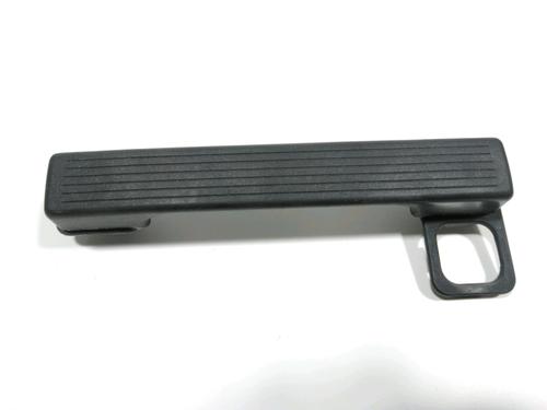 Used Front left exterior door handle Front left exterior door handle 29858123 29858123