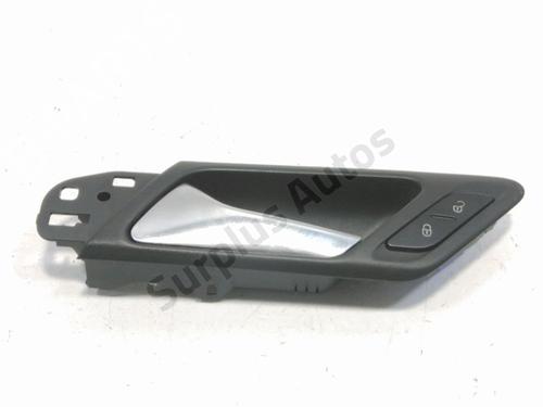 front-left-interior-door-handle-vw-golf-vi-5k1-2008-2009-2010-2011-2012-2013-2014-39195256 main image