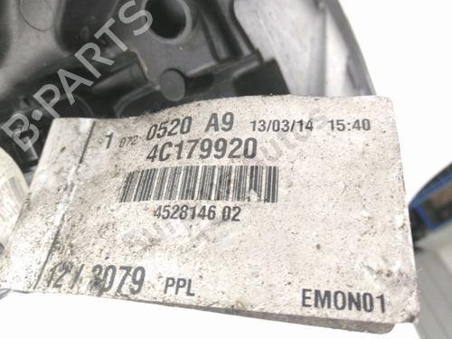 Phare droit PEUGEOT 208 I (CA_, CC_) 1.2 VTI 82 | BP30828713C29 