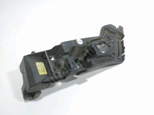 Used Rear bumper bracket RENAULT CLIO IV Grandtour (KH_) 1.5 dCi 90 (KHN3, KHN4) (90 hp) 28487187