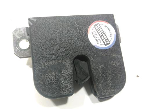 Bakluke lås SEAT LEON (1M1) 1.9 TDI (130 hp) 28260468