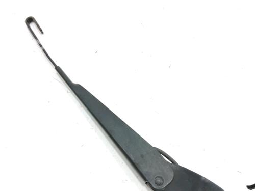 Used Rear windshield wiper arm FORD FIESTA V (JH_, JD_) 1.4 TDCi (68 hp) 31007268