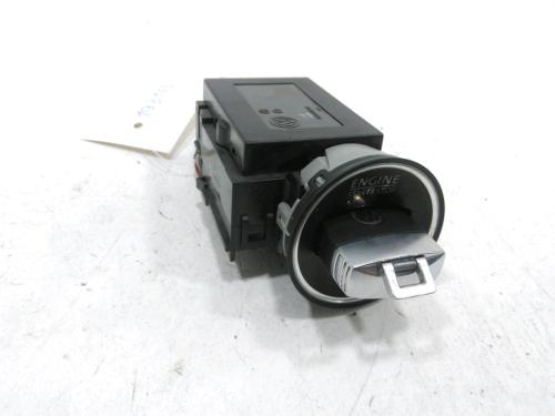 Used Card reader Card reader VW PASSAT B7 Variant (365) 1.8 TSI (160 hp) 37765515 37765515