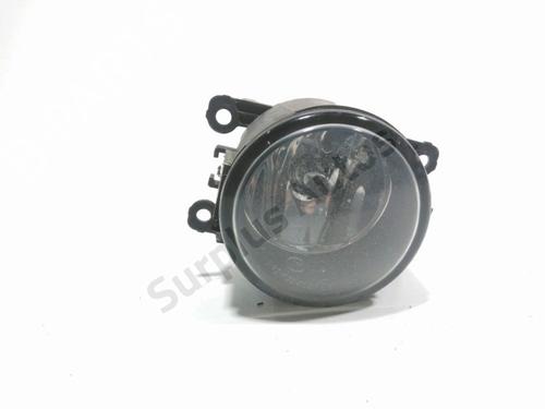 left-front-fog-light-renault-megane-iii-hatchback-bz01_-b3_-2008-38769492 main image